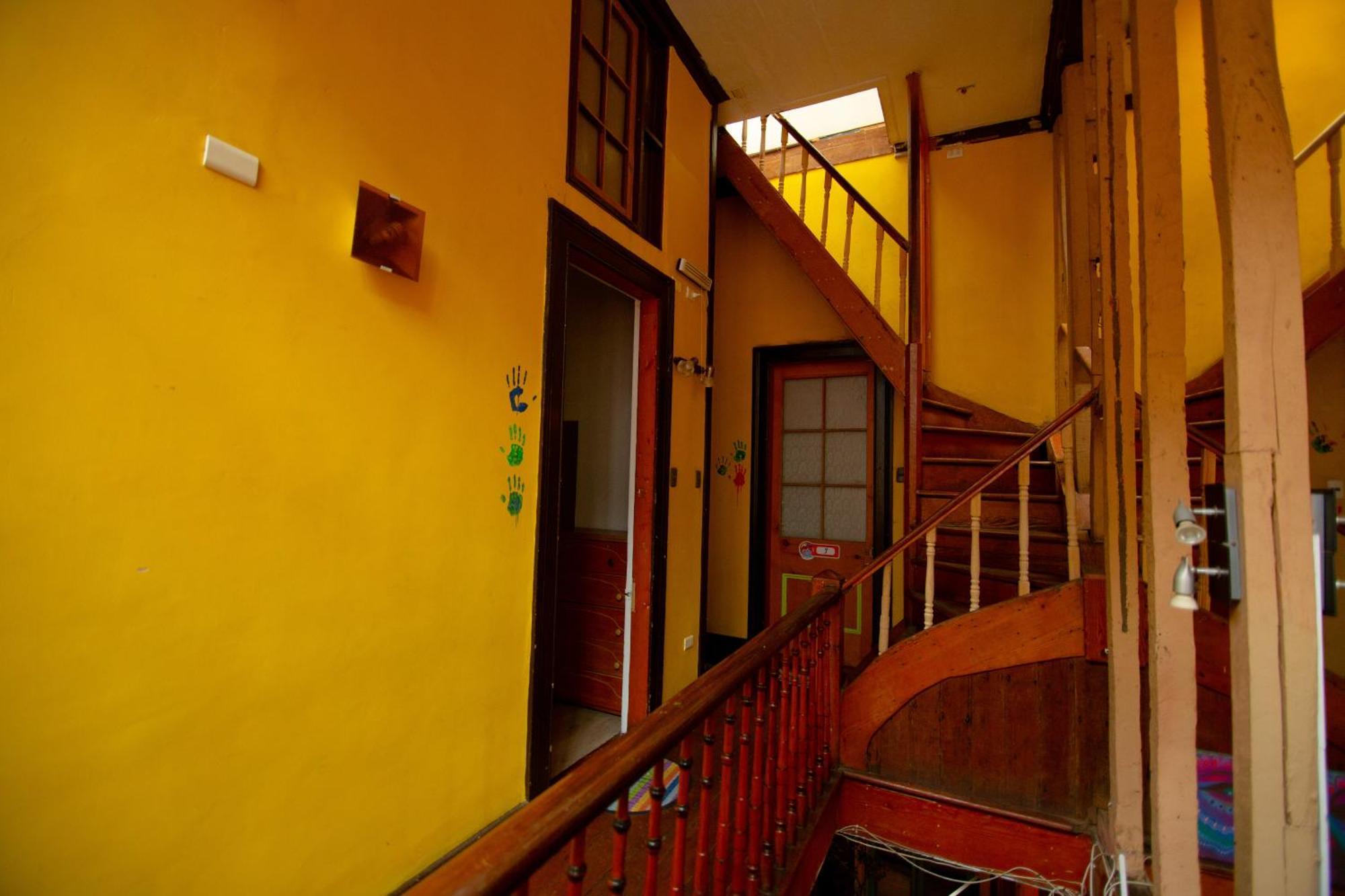 La Casa Del Puerto, Hostal Cultural, Cerro Alegre Вальпараисо Экстерьер фото
